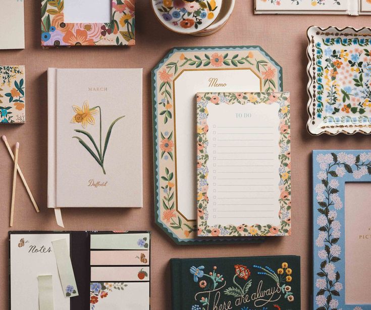 RIFLE PAPER CO - Aster Memo Notepad - Image 4