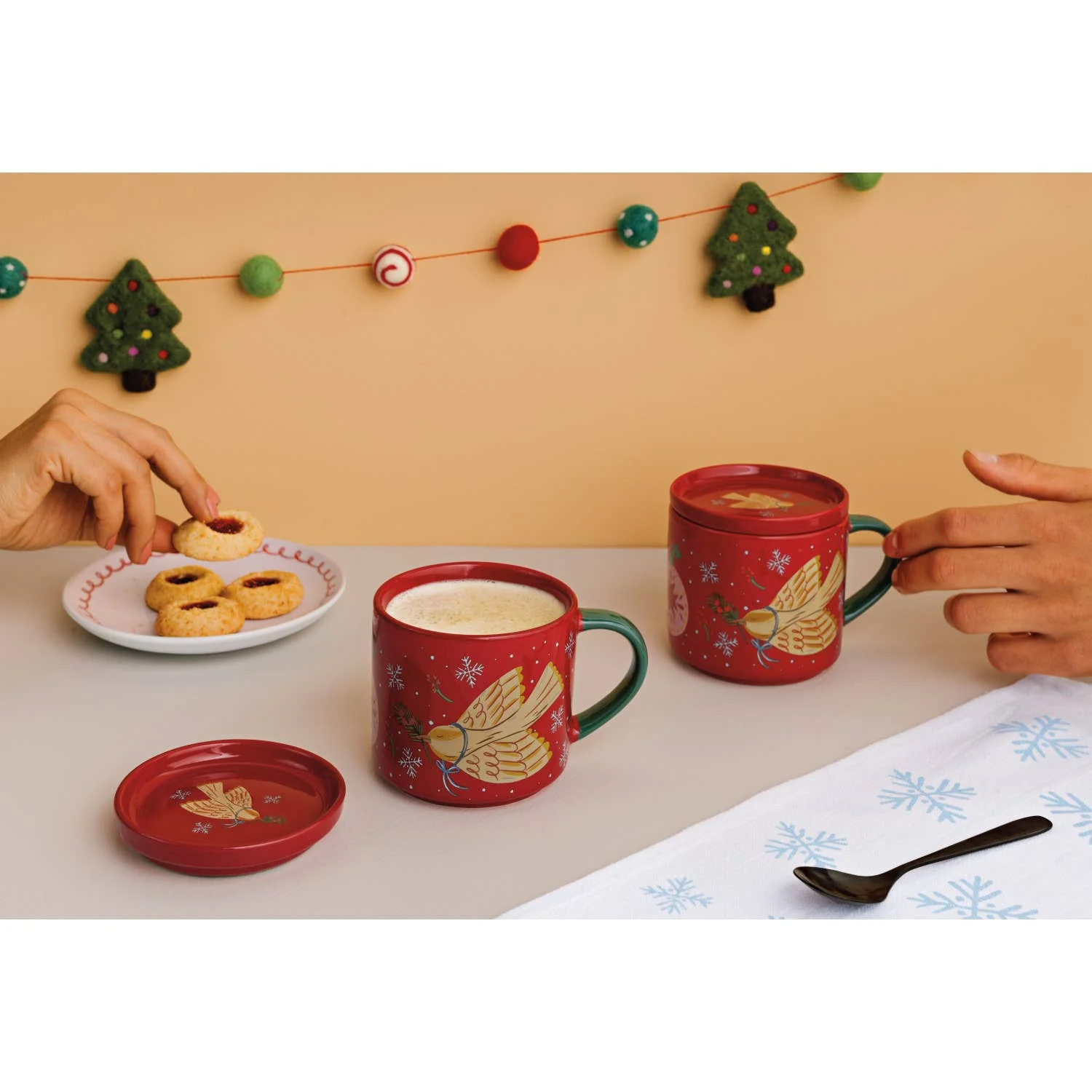 DANICA JUBILEE - Bowtique Appetizer Plates Set of 4 - Image 3