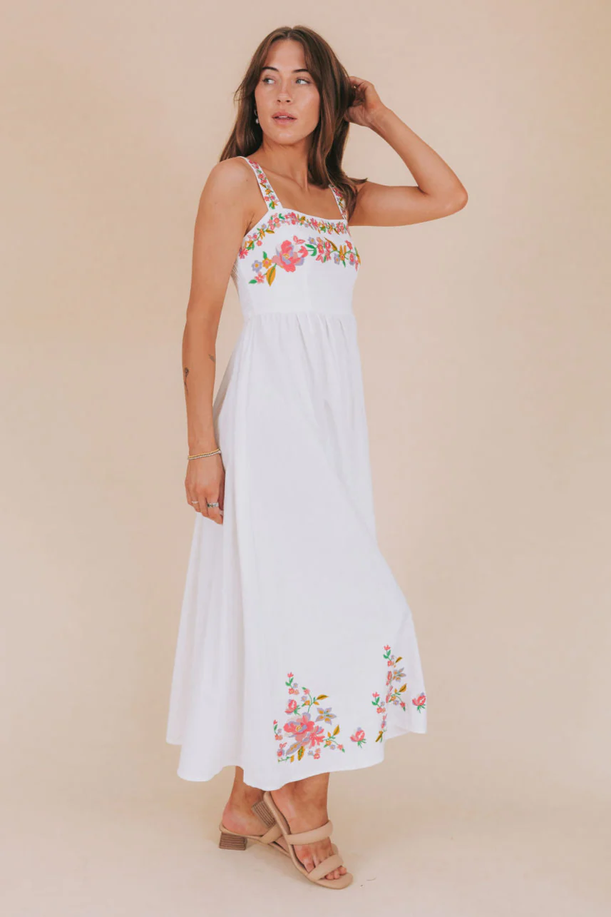 Carefree Summer Dress - Image 5