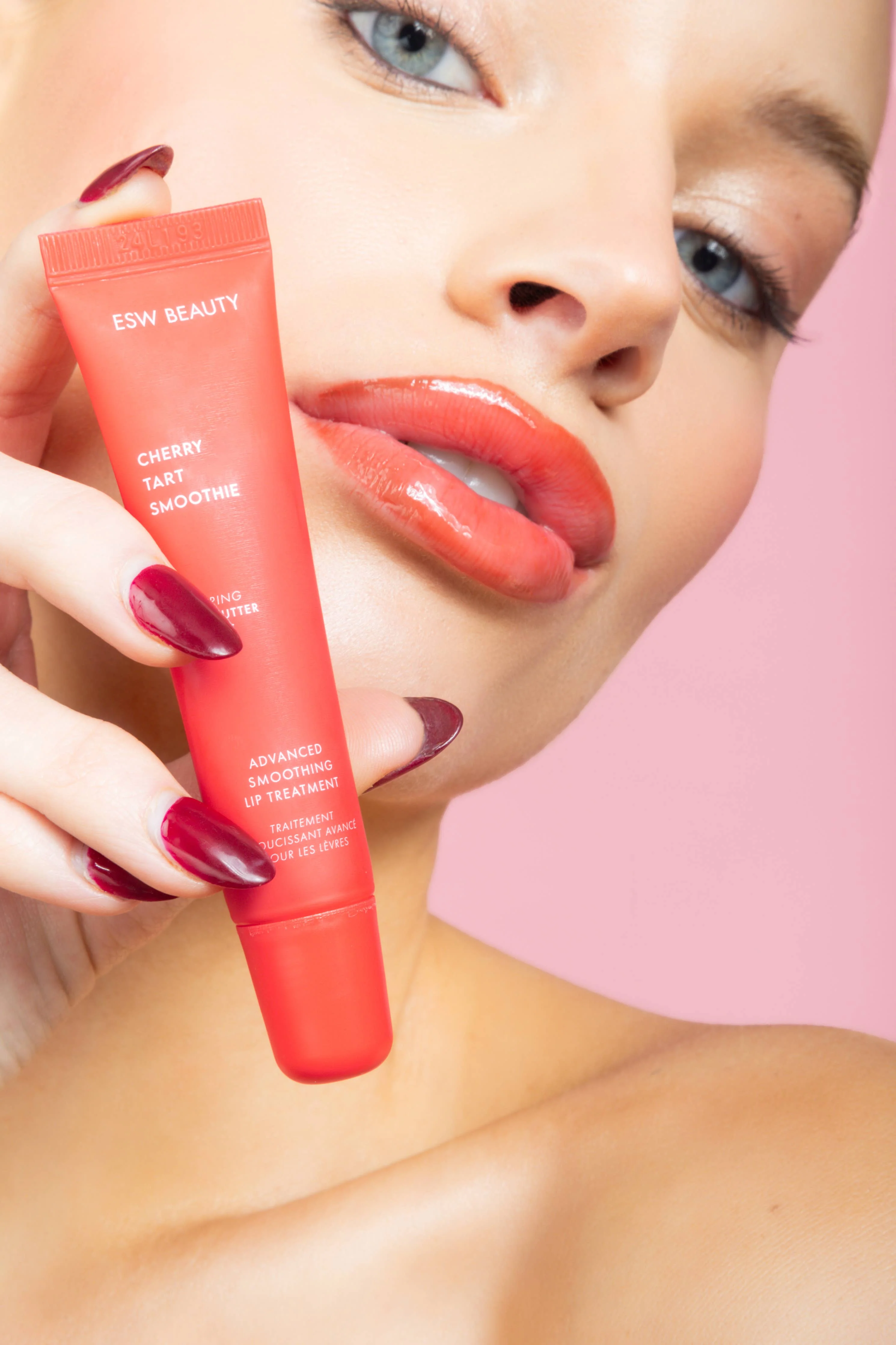 ESW BEAUTY - Cherry Tart Smoothie Advanced Smoothing Lip Treatment - Image 2