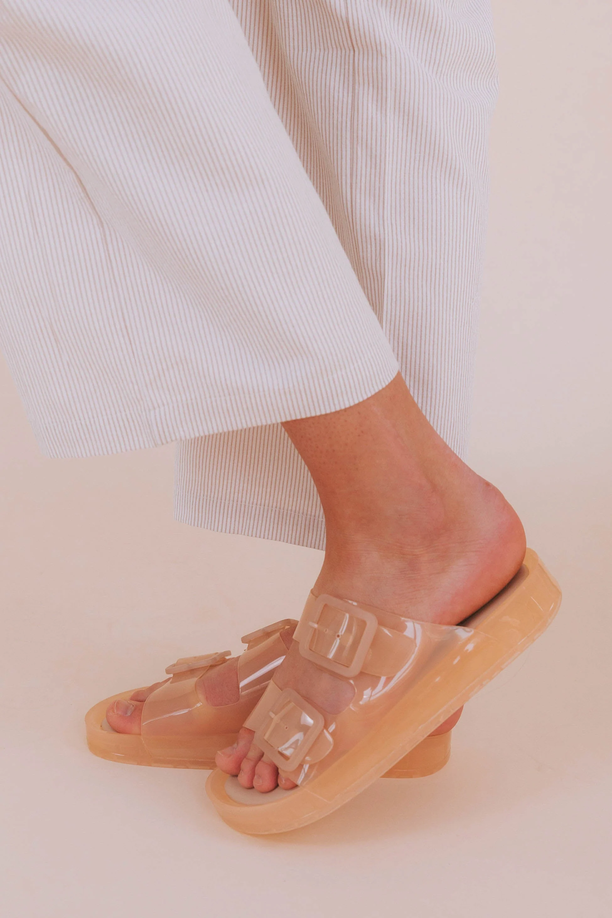 DOLCE VITA - Julio Sandals - 2 Colors! - Image 7