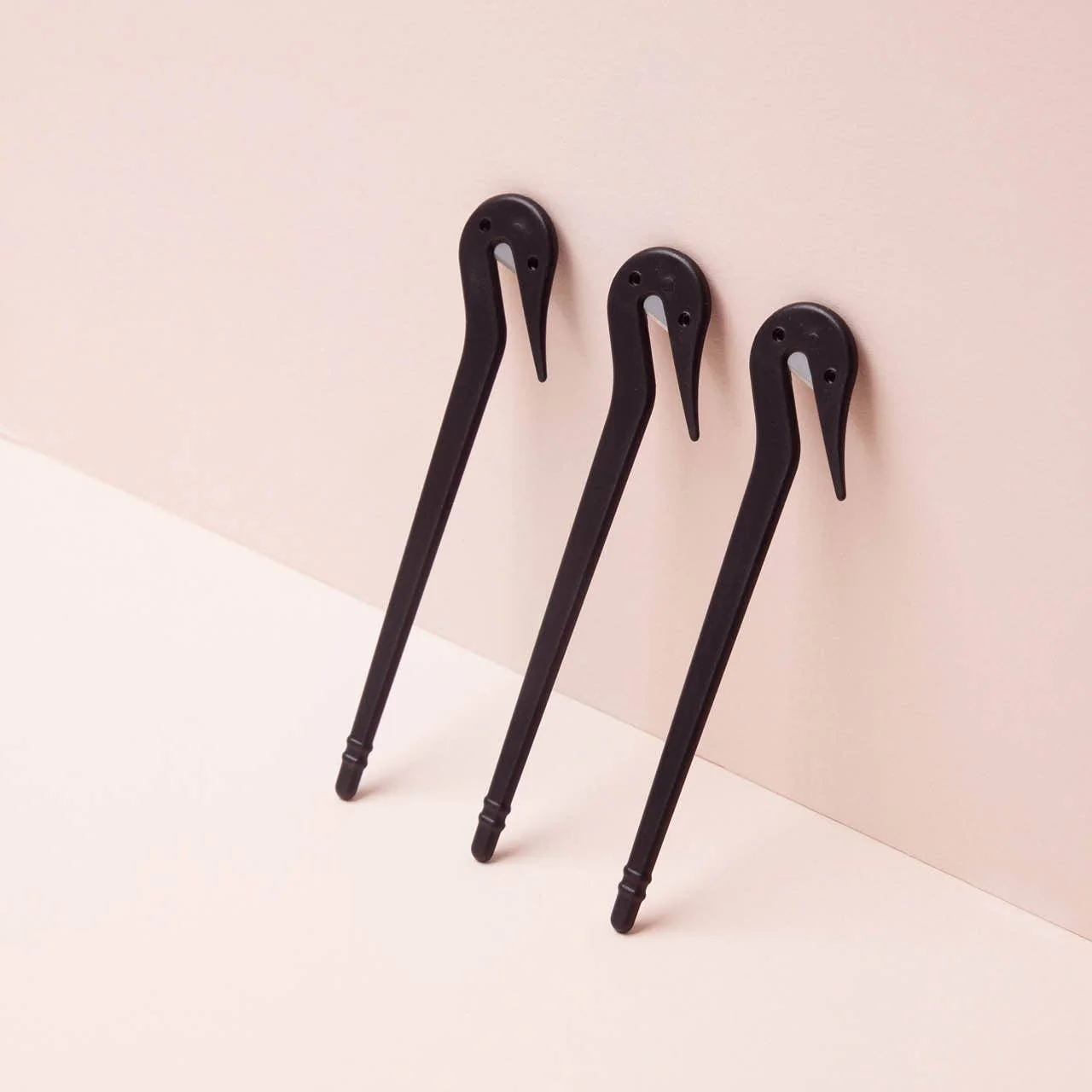 KITSCH - Eco-Friendly Elastic Cutters 3pc Set - Black - Image 4