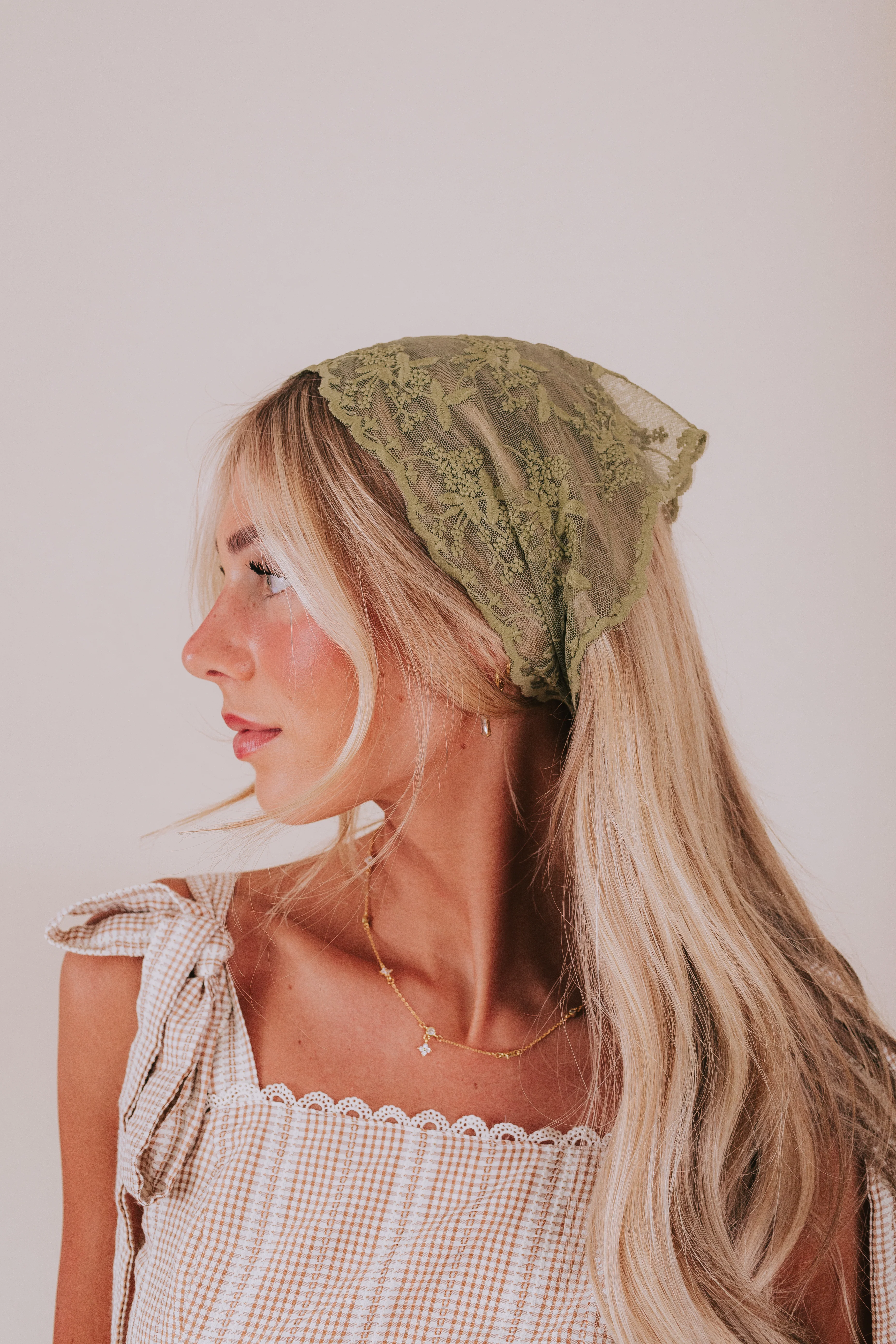 Elusive Love Bandana - Image 3