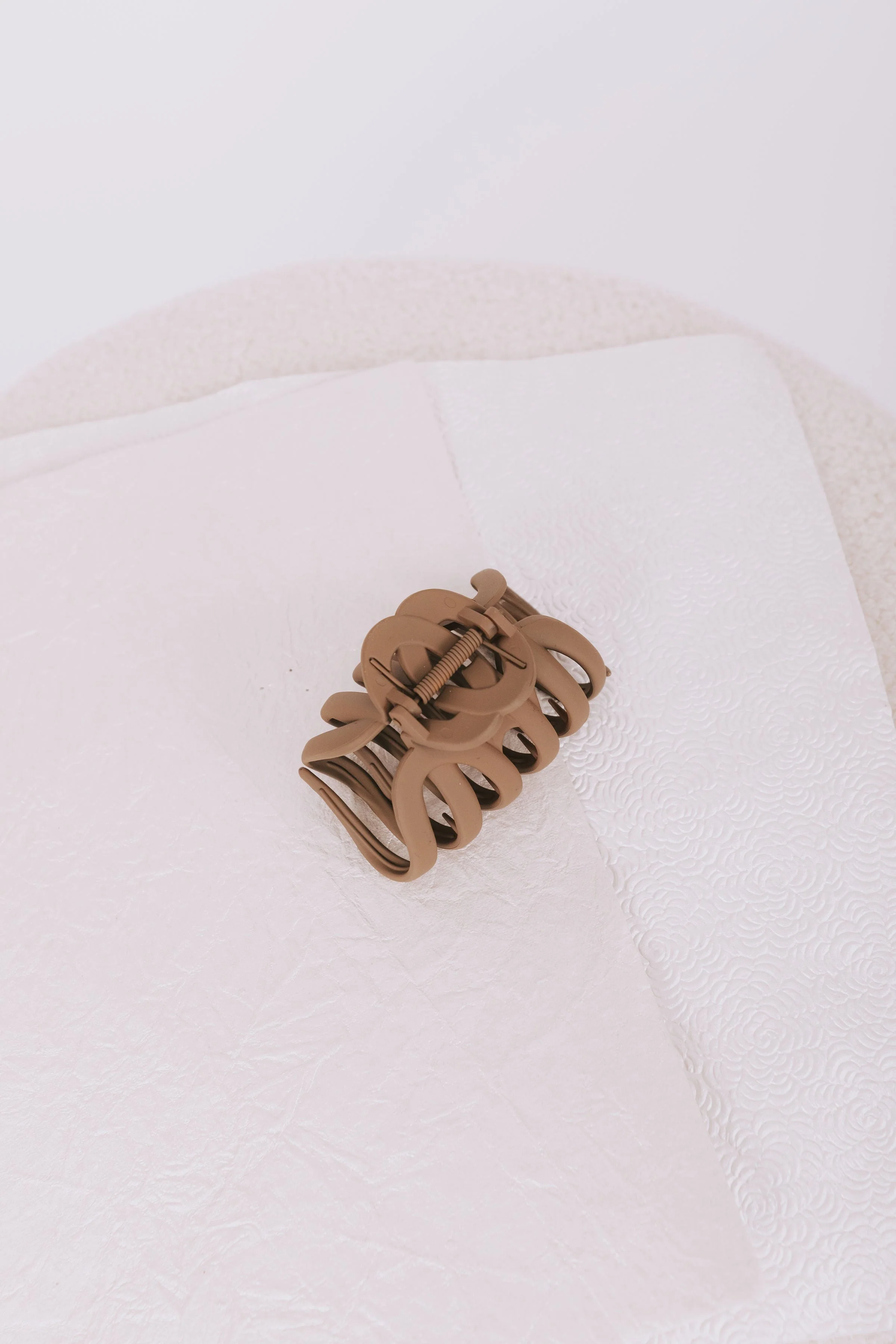 Feel Like Me Again Claw Clip - 4 Colors! - Image 6