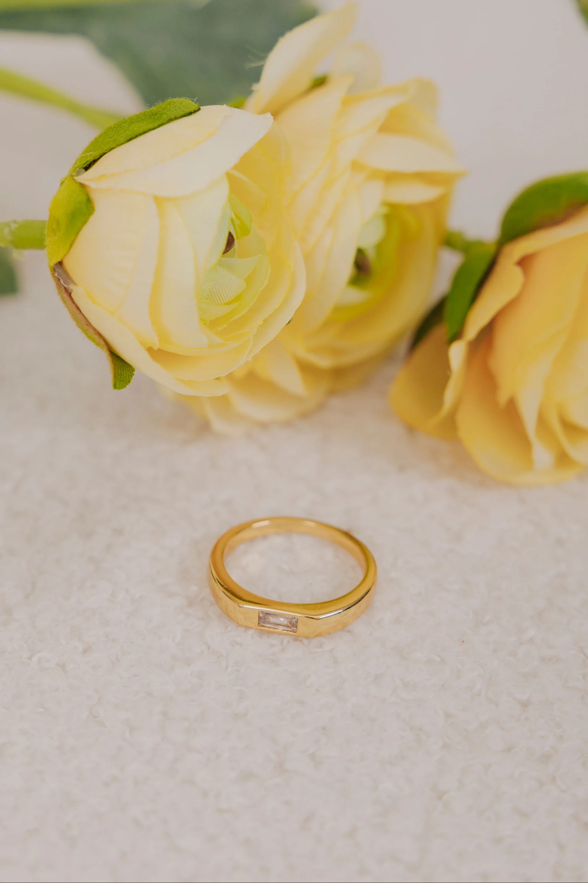 Interesting Ring - 18K Gold Plated - Image 3