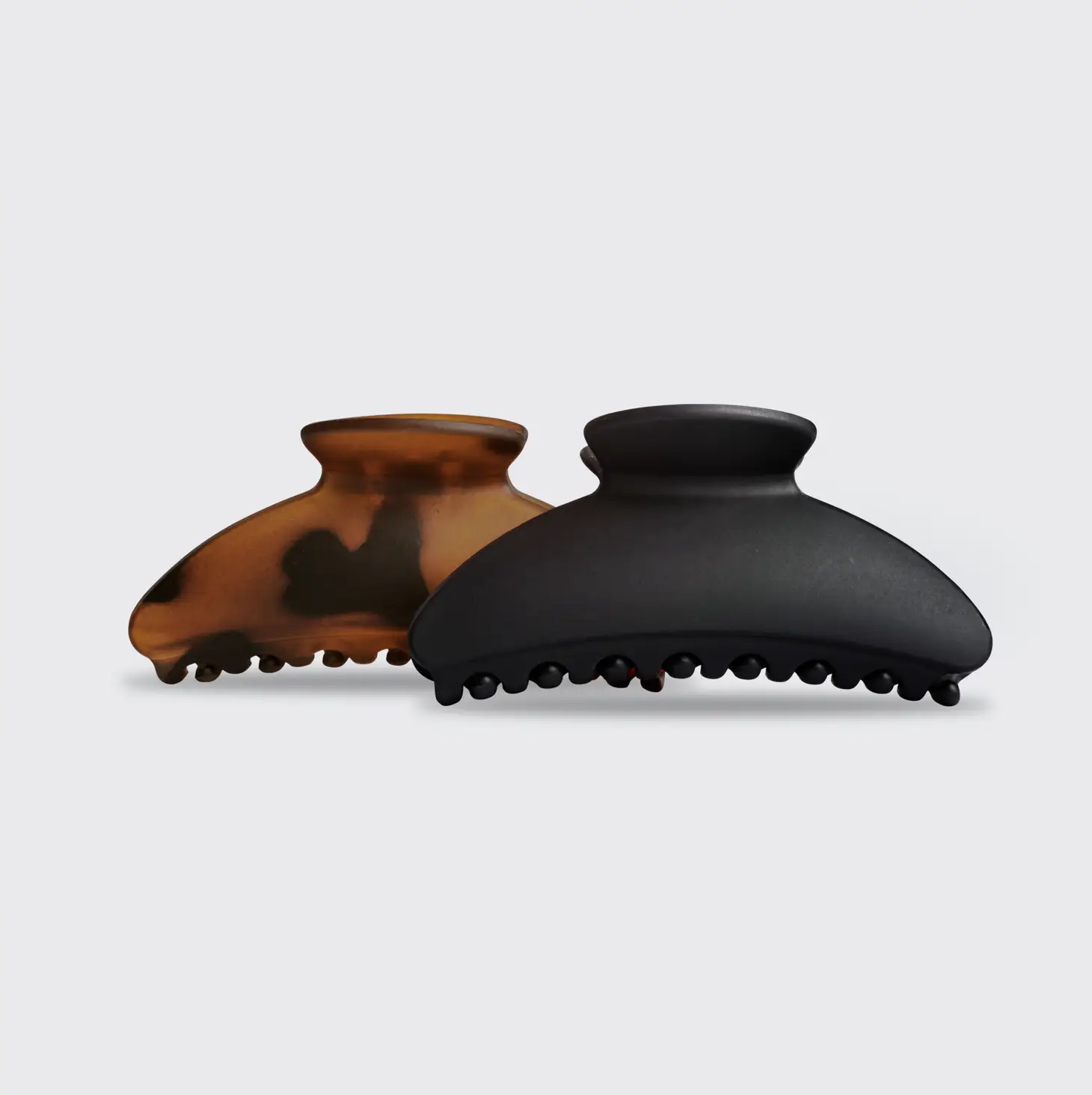 KITSCH - Recycled Plastic Medium Claw Clips 2pc - Black & Tort - Image 4