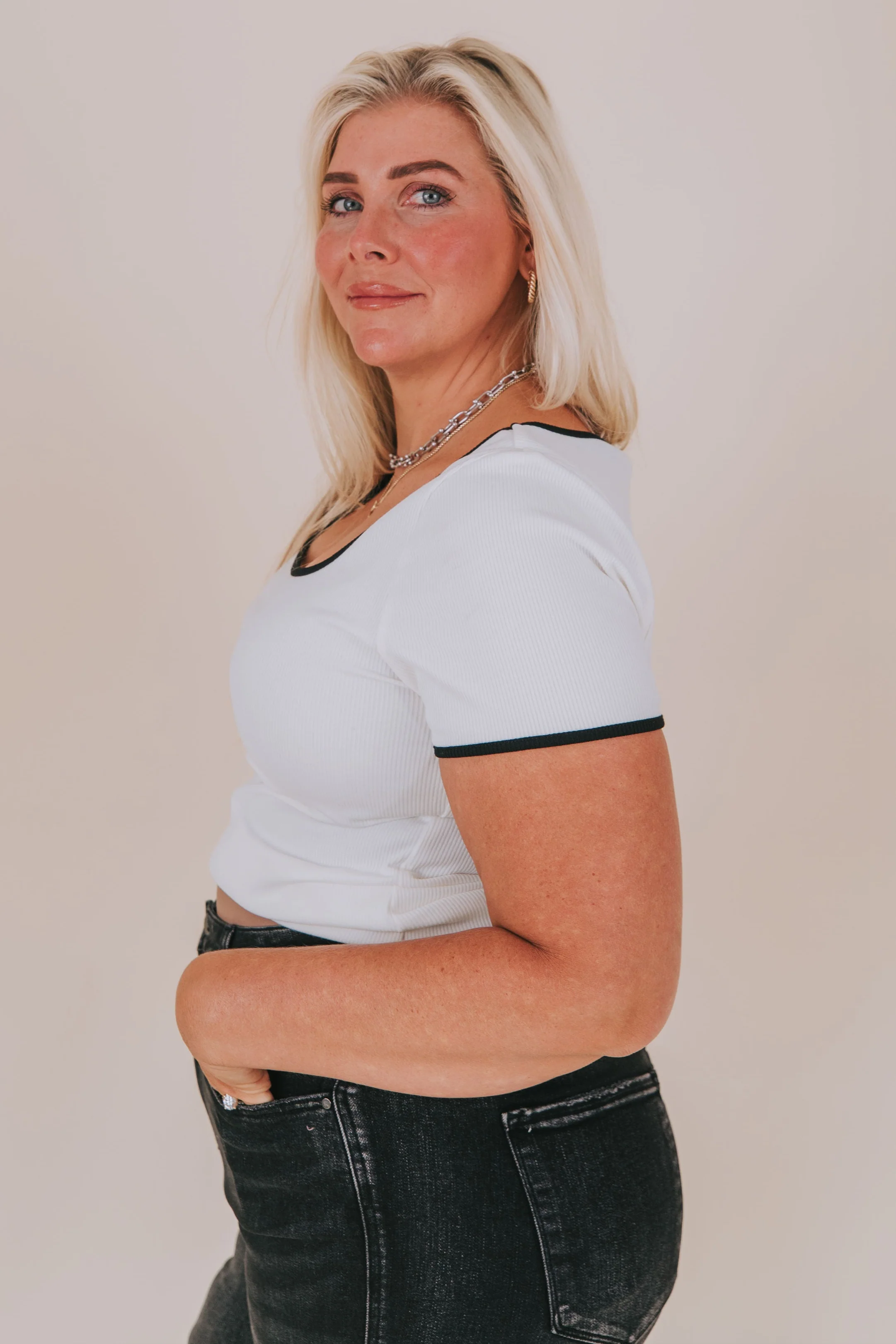 PLUS SIZE - Hard To Forget Top - 2 Colors! - Image 3