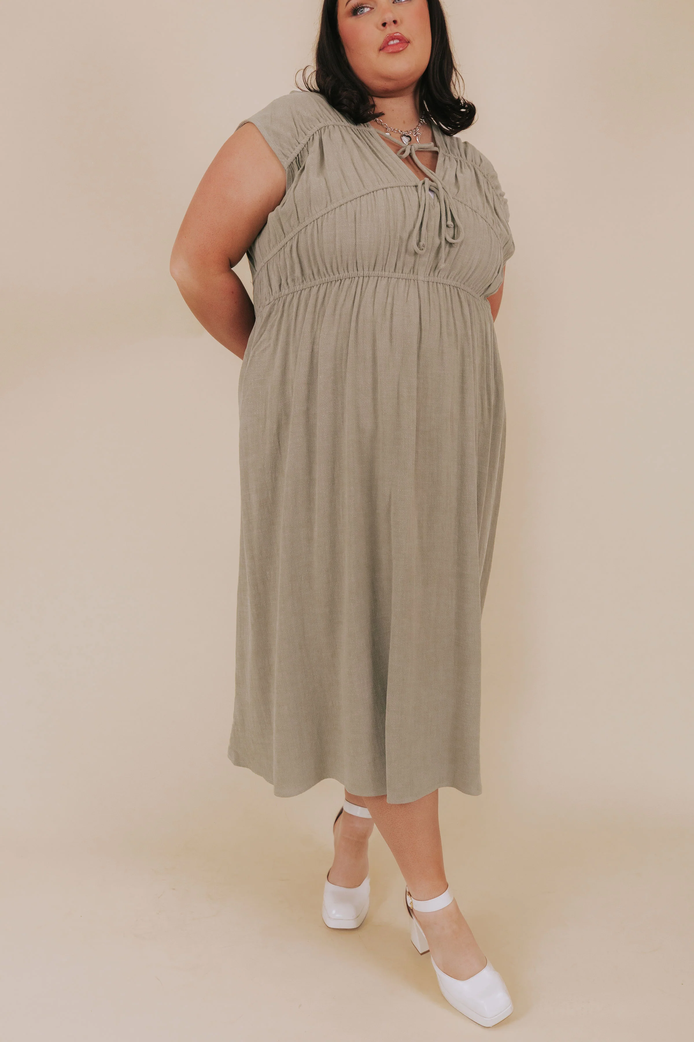 PLUS SIZE - Jades Of Joy Dress - Image 3