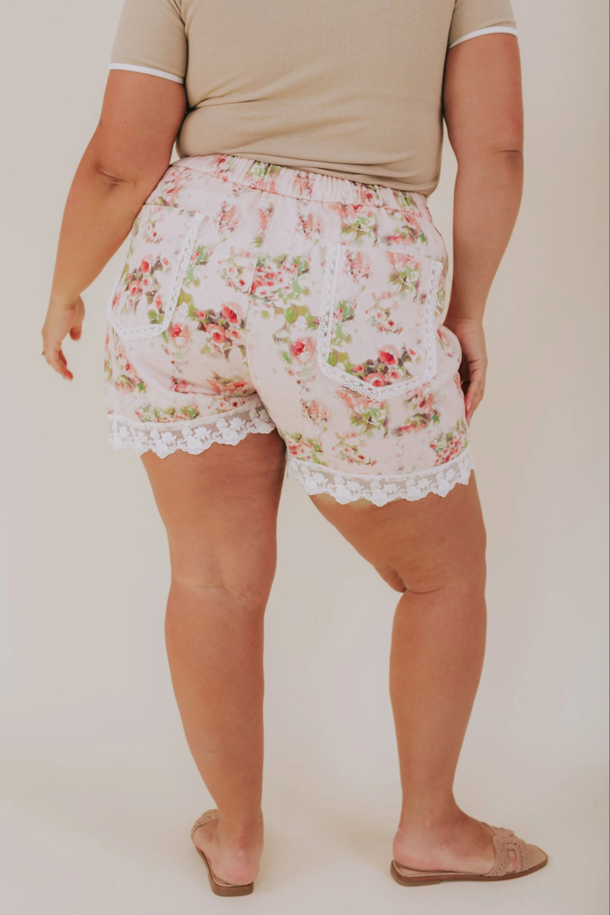 PLUS SIZE - Kindest Regards Shorts - Image 3