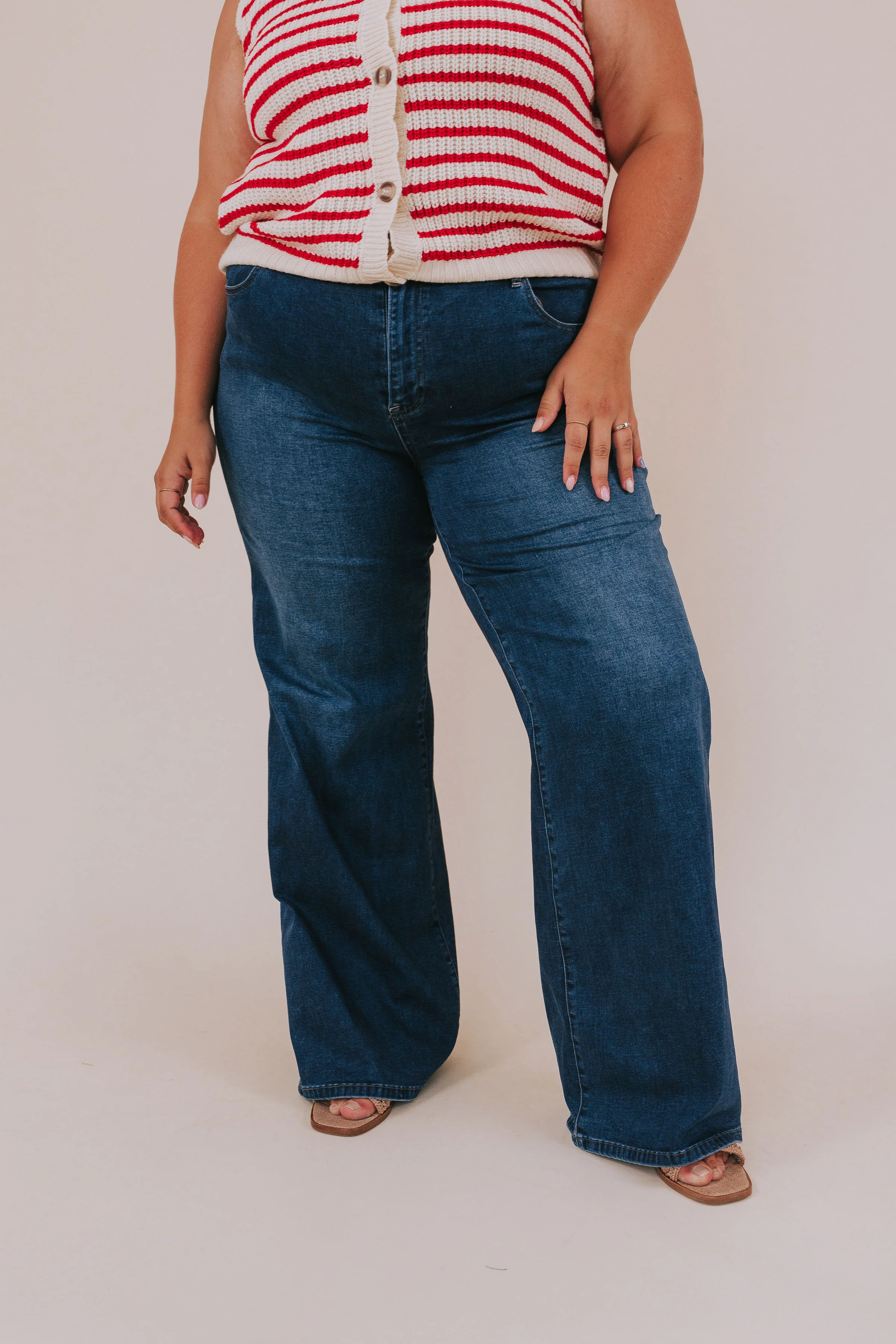 PLUS SIZE - Staring At You Jeans - Image 2