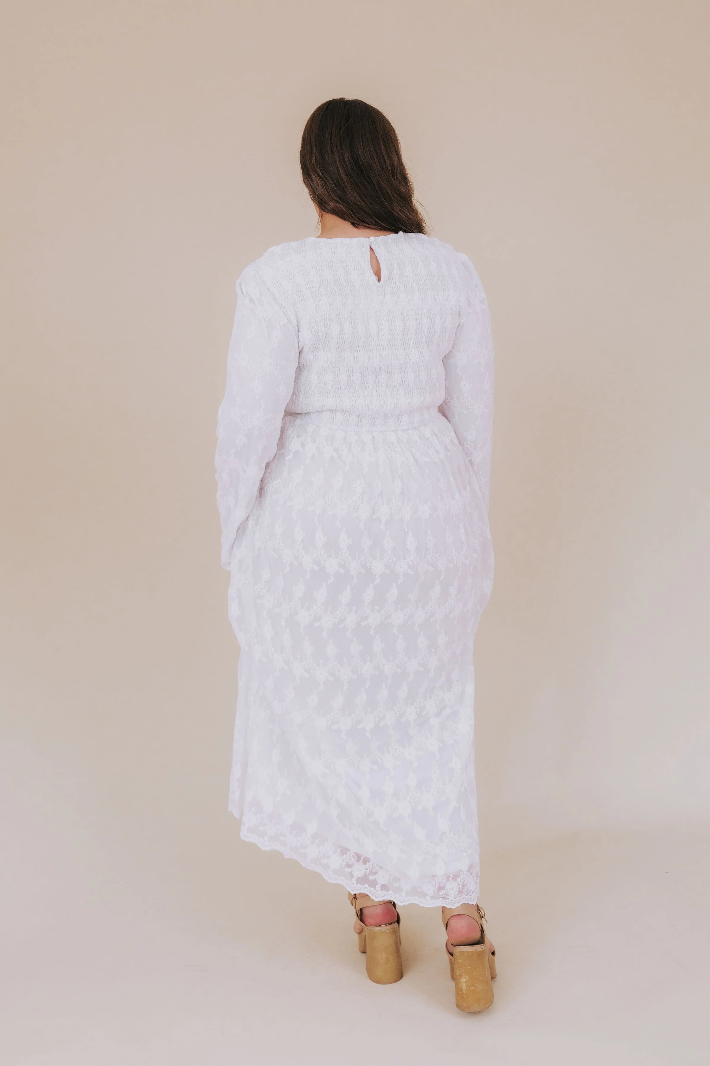 PLUS SIZE - The White: Melissa - Image 5