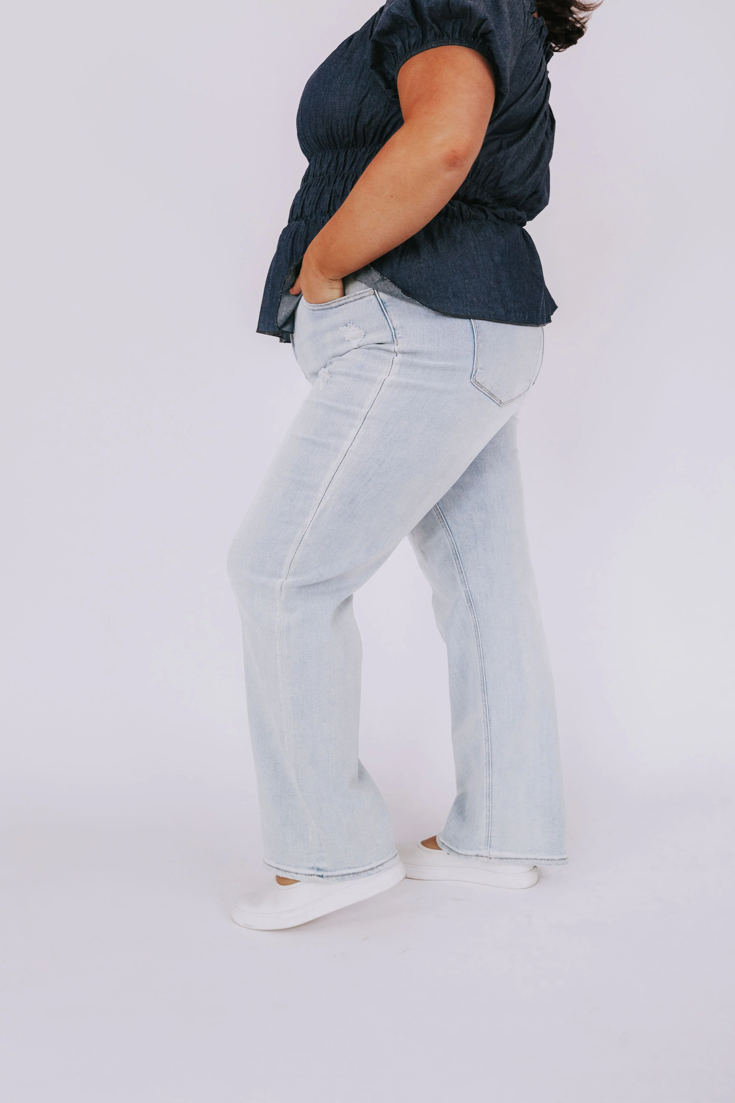 PLUS SIZE - Turn Away Jeans - Image 4