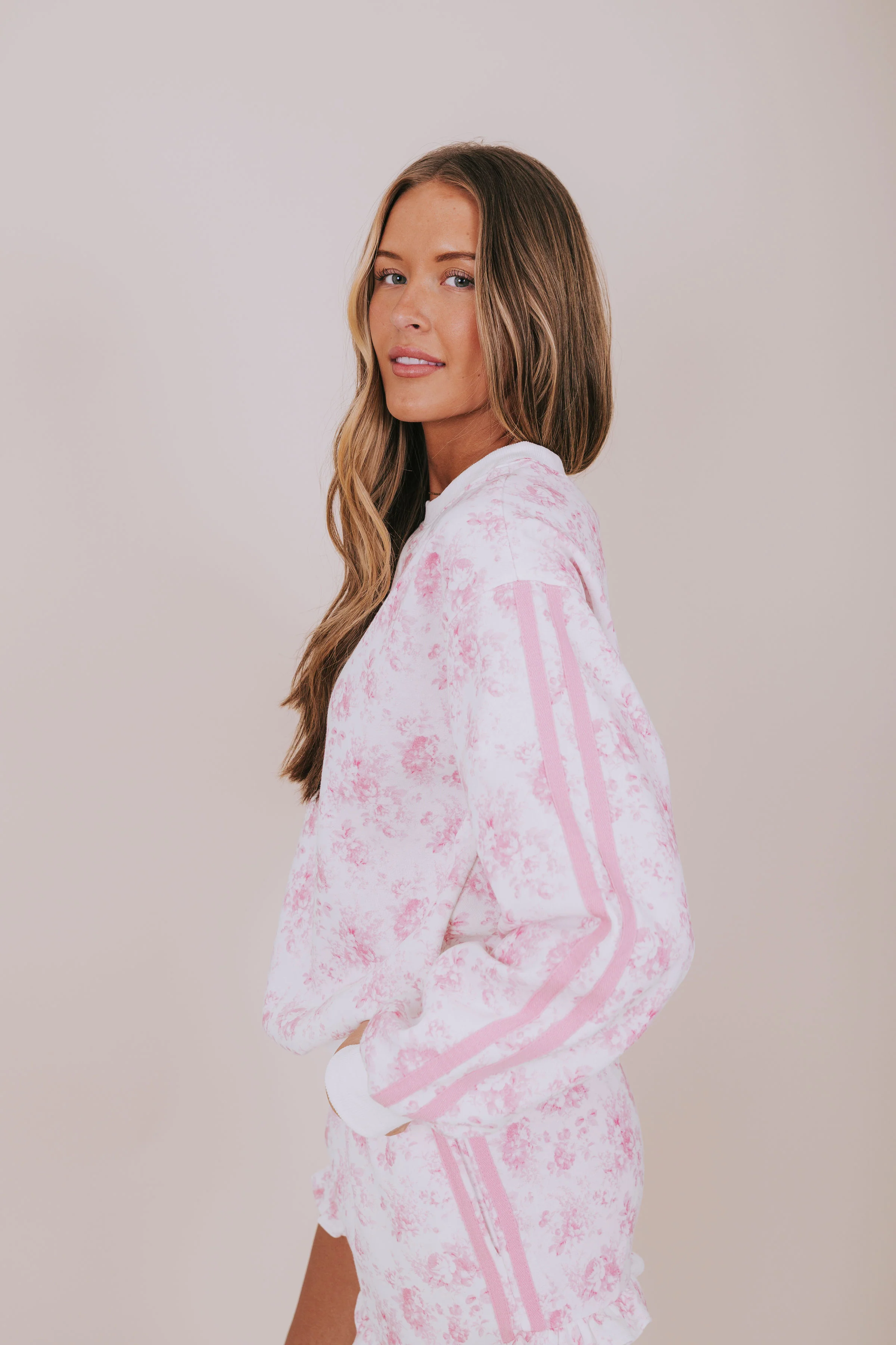 Sweet Feelings Sweatshirt - Image 4